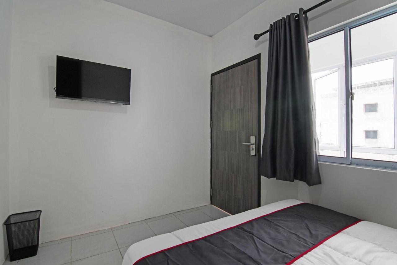 Oyo 92300 Koala House Hotel Pekanbaru Kültér fotó