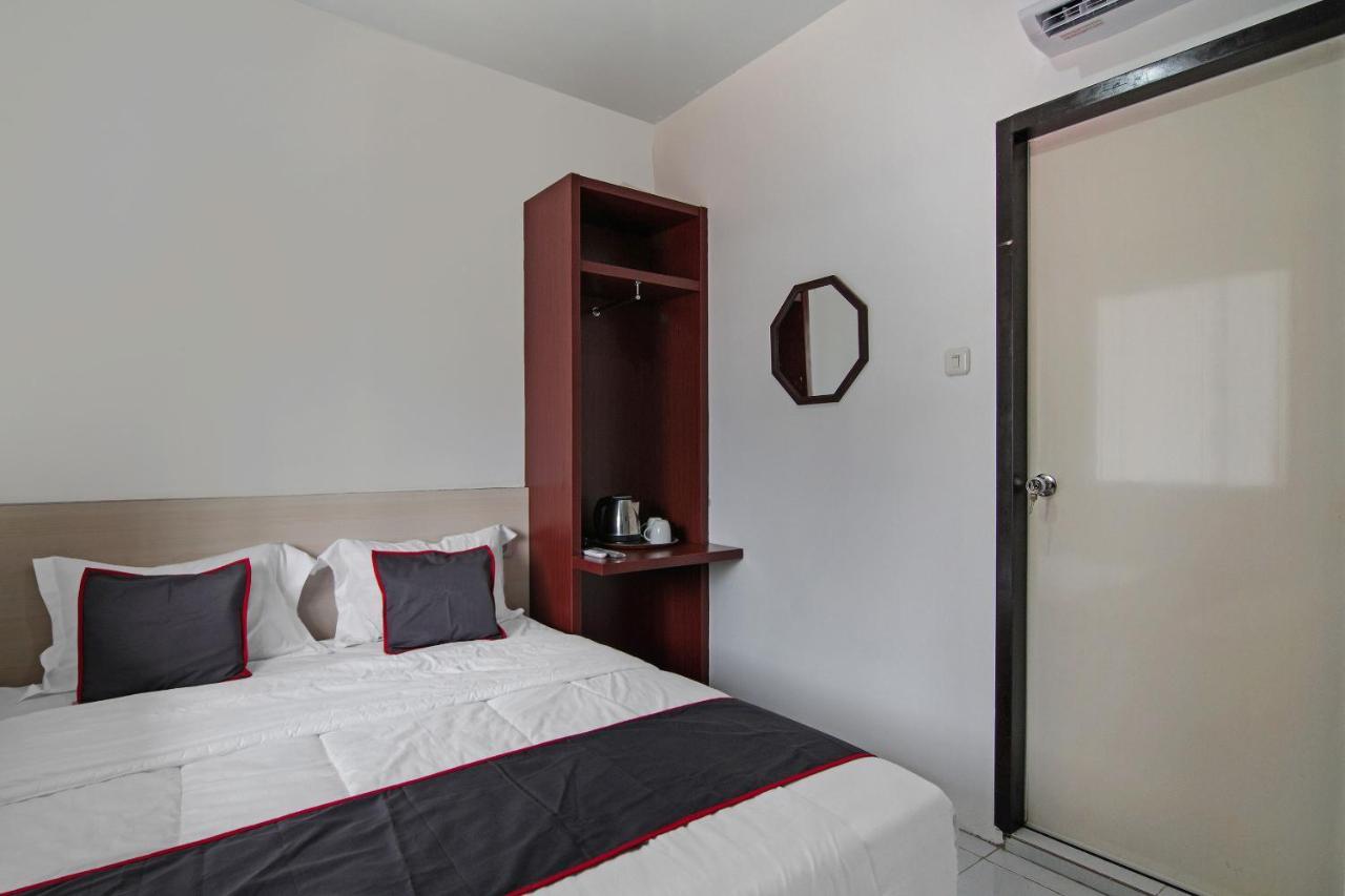 Oyo 92300 Koala House Hotel Pekanbaru Kültér fotó