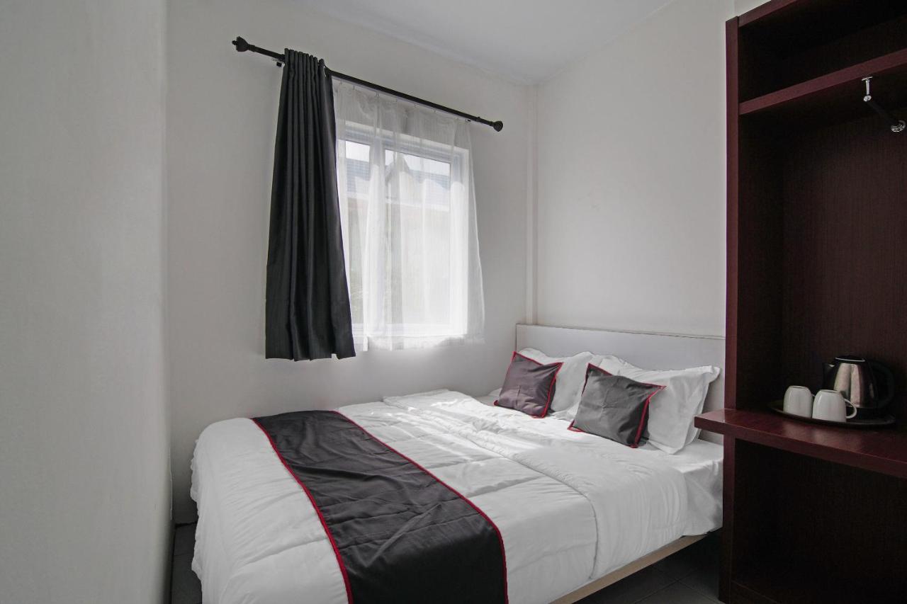 Oyo 92300 Koala House Hotel Pekanbaru Kültér fotó