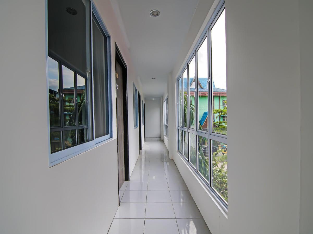 Oyo 92300 Koala House Hotel Pekanbaru Kültér fotó